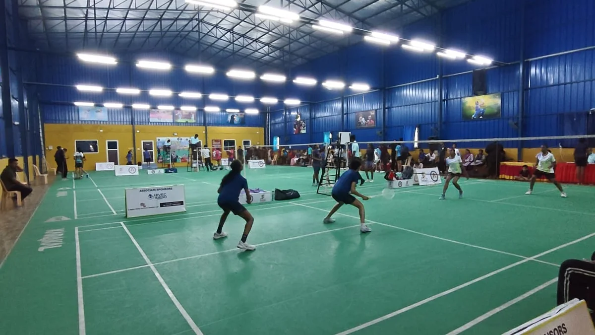 Doubles badminton at BaSH
